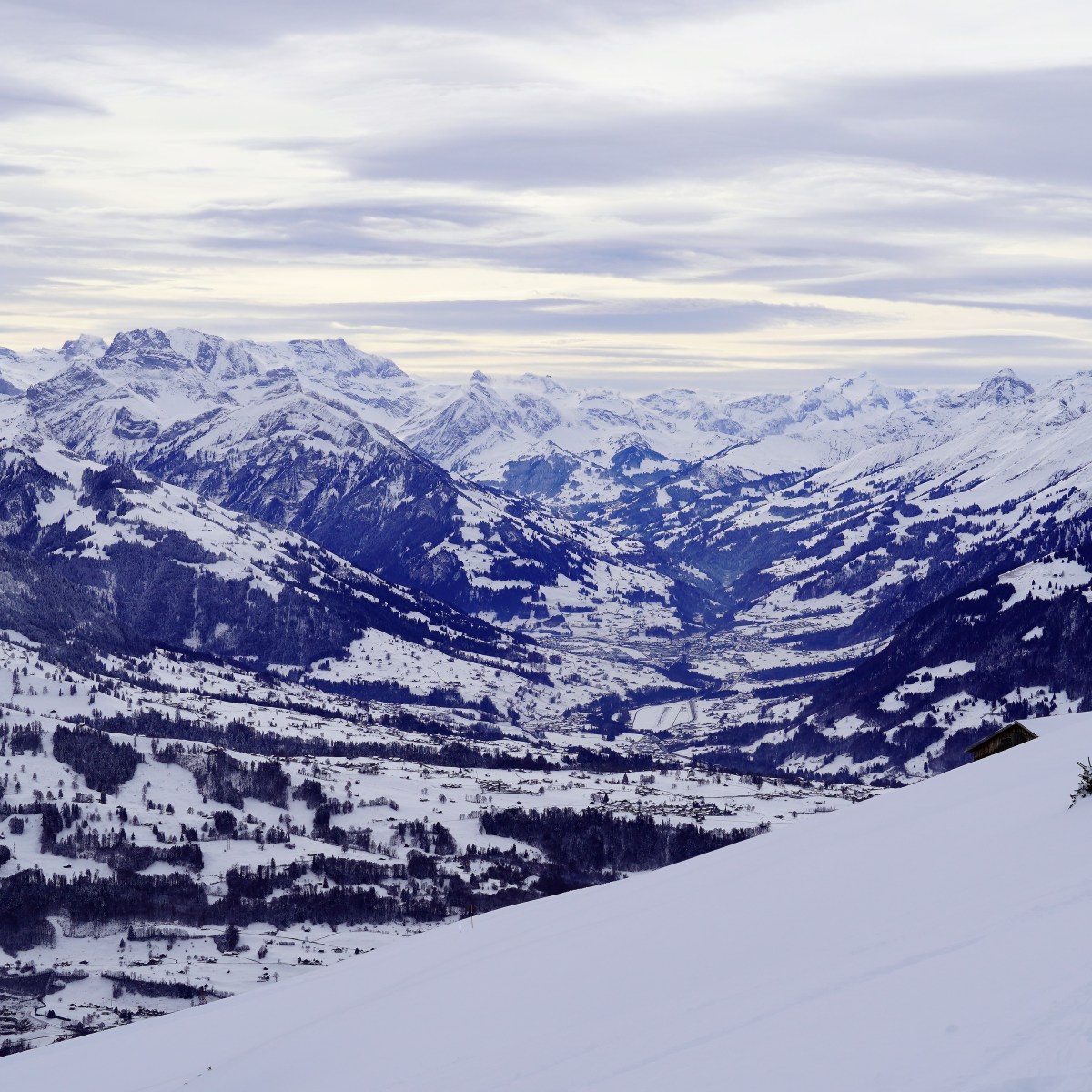 Wintry Wanderwegs in&nbsp;Interlaken