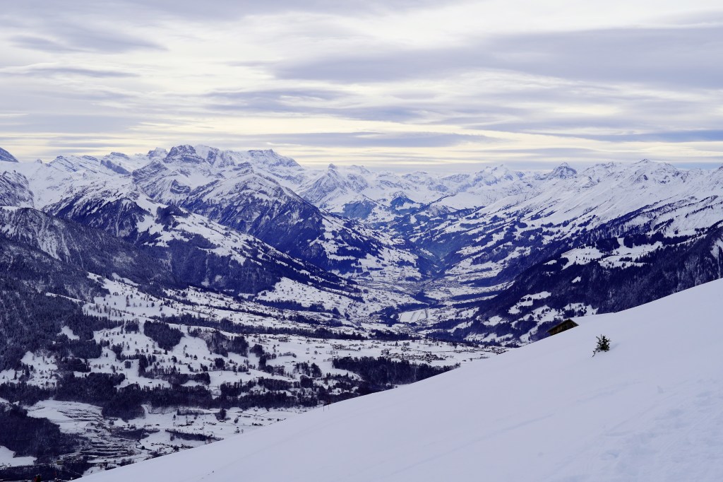Wintry Wanderwegs in&nbsp;Interlaken